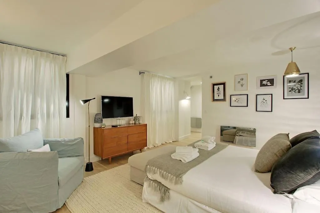 شقة Amazing Flat In !