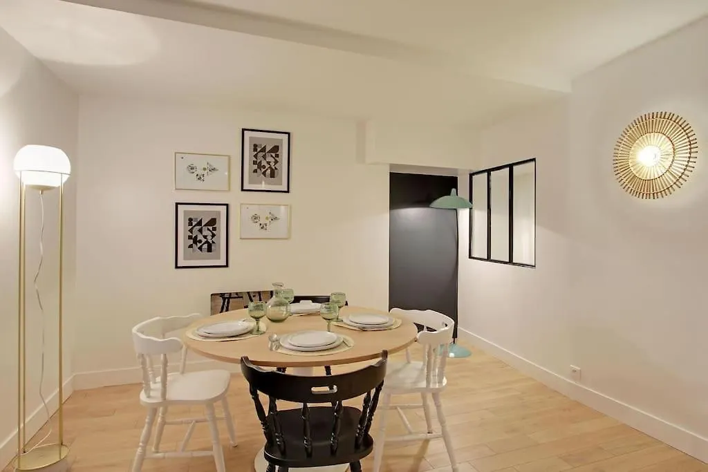 Apartamento Amazing Flat In !